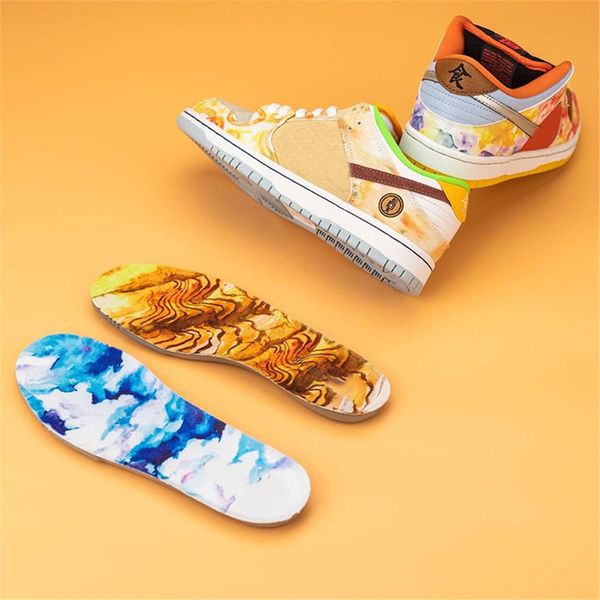 2021 authentic sb dunk low street hawker cny cv1628-800 yellow red outdoor shoes trainer men sports sneakers with original box 36-46
2021 authentic sb dunk low street hawker cny cv1628-800 yellow red outdoor shoes trainer men sports sneakers with original box 36-46