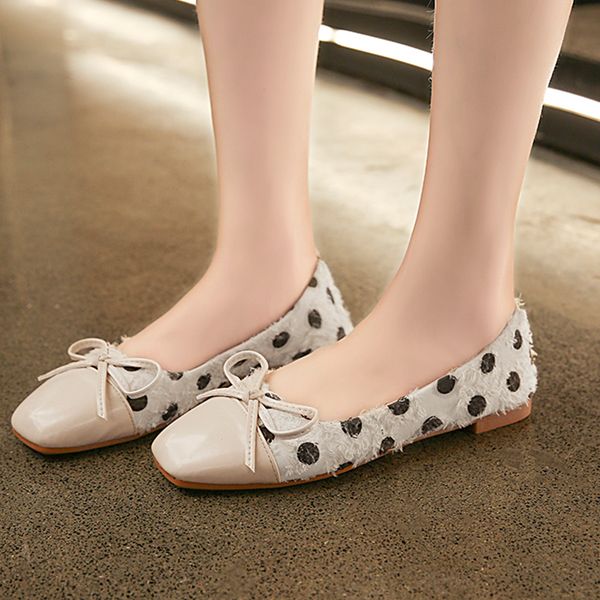 elegant women pumps 2020 fashion designer black spots bow-knot decoration ladies shoes comfortable slip-on low heel women shoes
elegant women pumps 2020 fashion designer black spots bow-knot decoration ladies shoes comfortable slip-on low heel women shoes