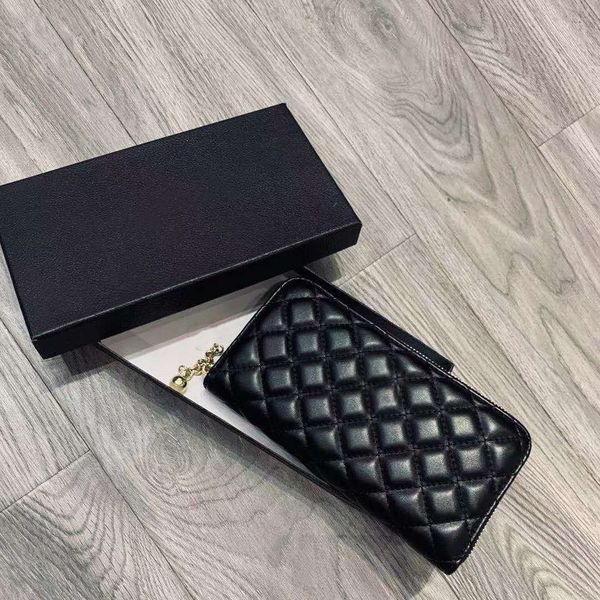 luxurys designers new long wallet for women designer purse zipper bag ladies card holder pocket coin purse ing, Red;black
luxurys designers new long wallet for women designer purse zipper bag ladies card holder pocket coin purse ing, Red;black