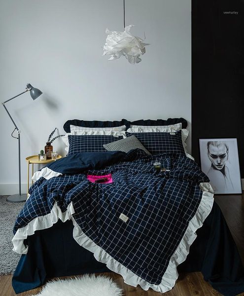 100% cotton bed linen 4pcs bedclothes king size duvet cover set ruffle bedding sets stripe plaid quilt covers fitted sheet1
100% cotton bed linen 4pcs bedclothes king size duvet cover set ruffle bedding sets stripe plaid quilt covers fitted sheet1