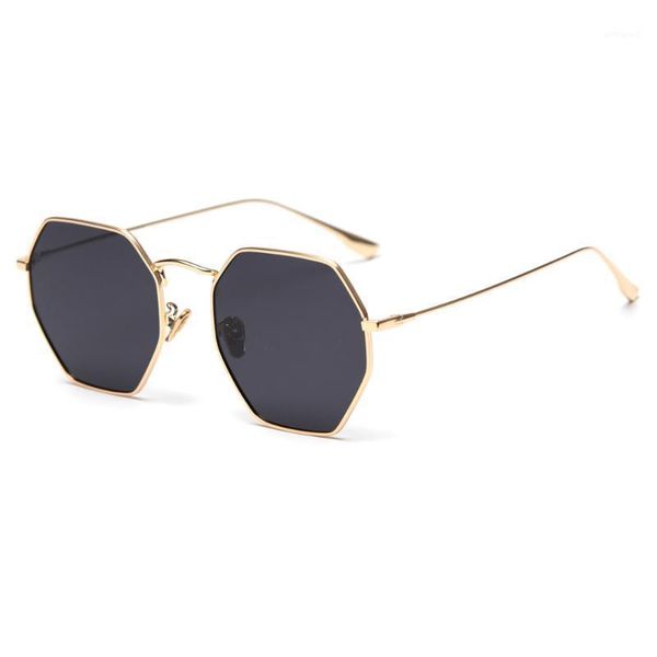 sunglasses veshion retro polarized women metal gold polygon 2021 octagonal male sun glasses for men gifts uv4001, White;black
sunglasses veshion retro polarized women metal gold polygon 2021 octagonal male sun glasses for men gifts uv4001, White;black