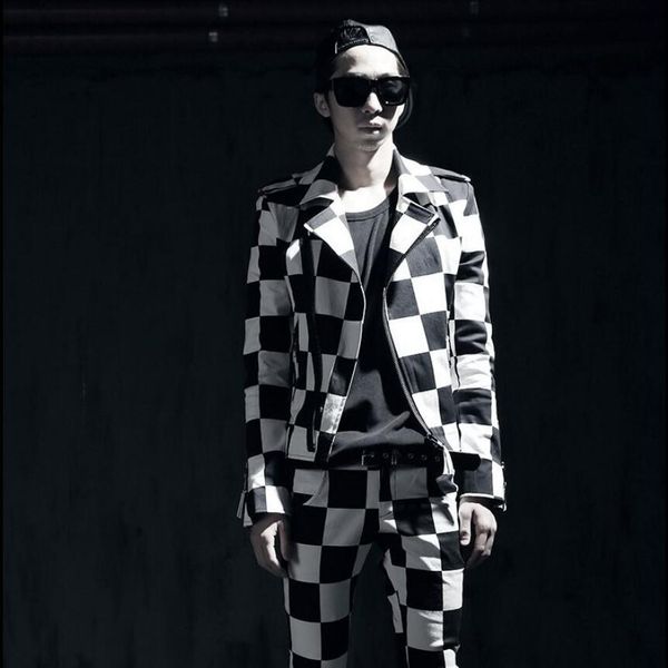 2020 club bar night man singing stage personality dress stylist hair fashion black and white clothes jacket c7bu, Black;brown
2020 club bar night man singing stage personality dress stylist hair fashion black and white clothes jacket c7bu, Black;brown