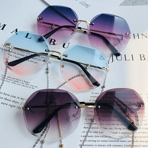 net red female street p personality korean fashion chain glasses big round face ins sunglasses uv protection, White;black
net red female street p personality korean fashion chain glasses big round face ins sunglasses uv protection, White;black