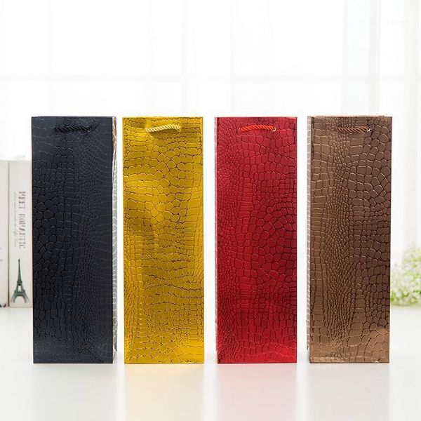 gift wrap high-quality alligator pattern paper wine bag crocodile grain bags suitable for anniversary party festival packing1
gift wrap high-quality alligator pattern paper wine bag crocodile grain bags suitable for anniversary party festival packing1