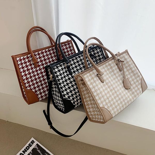 women handbag high capacity casual canvas big totes 2020 new trend ladies hand bag travel handbags bolsa letter black
women handbag high capacity casual canvas big totes 2020 new trend ladies hand bag travel handbags bolsa letter black