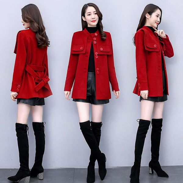 autumn and winter 2021 new tweed coat short short fashion temperament korean woollen coat versatile women's wear, Black
autumn and winter 2021 new tweed coat short short fashion temperament korean woollen coat versatile women's wear, Black
