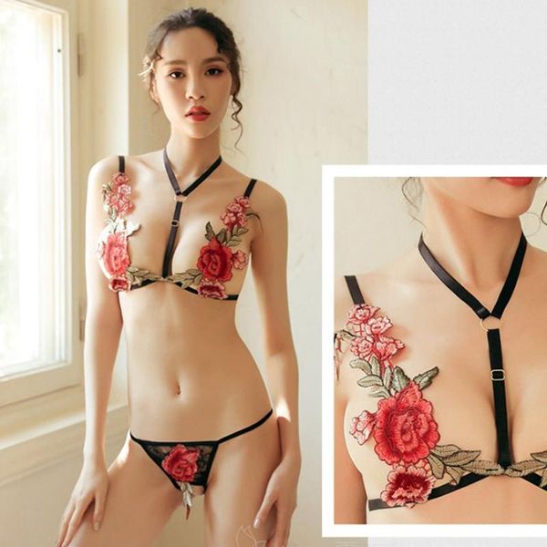 sexy ultrathin clace brar трусики набор черных толчок halter бюстгальтер женщин женское белье кружевное вышивка цветочные стройные ungadded1, Red;black
sexy ultrathin clace brar трусики набор черных толчок halter бюстгальтер женщин женское белье кружевное вышивка цветочные стройные ungadded1, Red;black