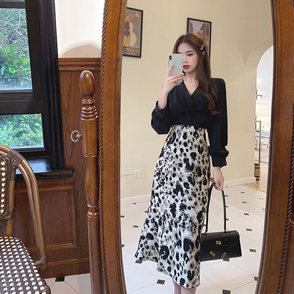 yalwt frenchsleeved for set shirt women 2020 summer high autumn new leopard print and skirt mid-length skirt long skirtshirt long waist eleg, Gray
yalwt frenchsleeved for set shirt women 2020 summer high autumn new leopard print and skirt mid-length skirt long skirtshirt long waist eleg, Gray