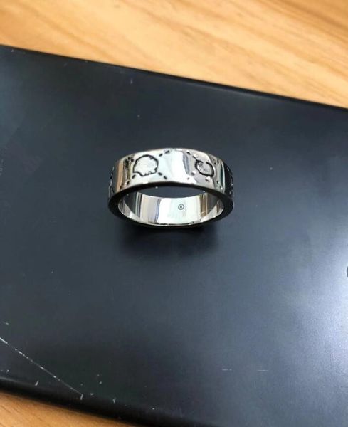 2021 popular rings fashion love flower rings for mens and women engagement wedding anniversary couples jewelry lover gift love ring with box, Silver
2021 popular rings fashion love flower rings for mens and women engagement wedding anniversary couples jewelry lover gift love ring with box, Silver