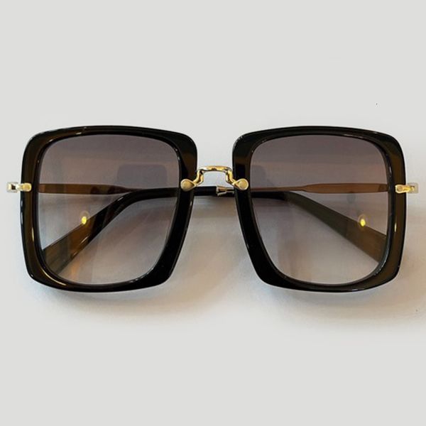 new fashion brand sunglasses women with box 2021 big sun glasses ladies uv400 kahl, White;black
new fashion brand sunglasses women with box 2021 big sun glasses ladies uv400 kahl, White;black