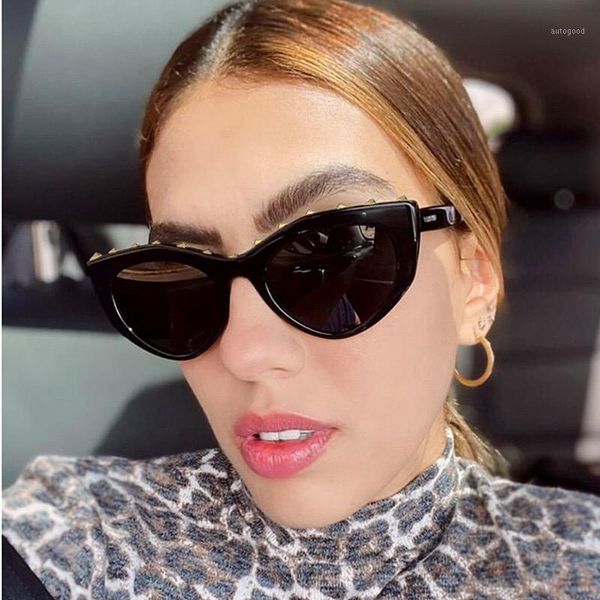 sunglasses brand designer luxury mens vintage women 2021 fashion personality rivet glasses woman uv4001, White;black
sunglasses brand designer luxury mens vintage women 2021 fashion personality rivet glasses woman uv4001, White;black