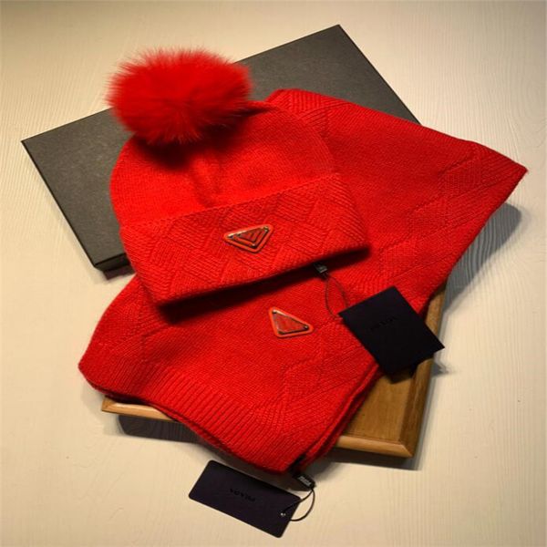 2022men women designer hat scarf set classic plaid winter warm three piece wool hat and scarf set brand 2022 fashion accessories, Blue;gray
2022men women designer hat scarf set classic plaid winter warm three piece wool hat and scarf set brand 2022 fashion accessories, Blue;gray