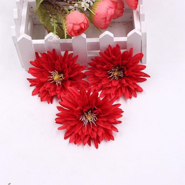 10pcs/lot 7cm silk chrysanthemum artificial flowers head diy wreath gift box craft fake flower for wedding home party de jllxja
10pcs/lot 7cm silk chrysanthemum artificial flowers head diy wreath gift box craft fake flower for wedding home party de jllxja