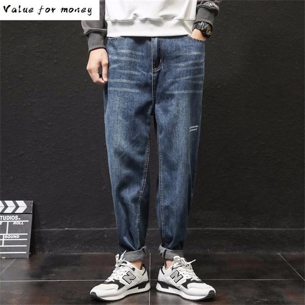 fashion style korean men jeans loose fit retro blue classical harem pants big size 28-42 small leg streetwear hip hop jeans men
fashion style korean men jeans loose fit retro blue classical harem pants big size 28-42 small leg streetwear hip hop jeans men