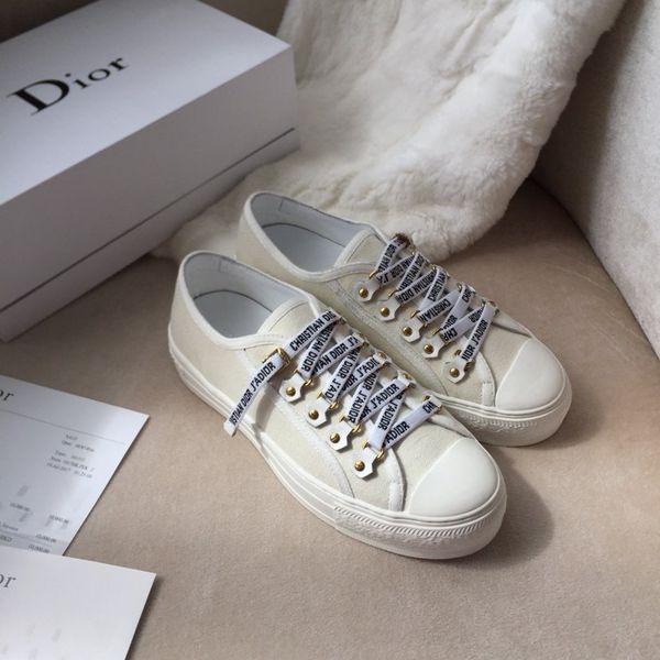2020 the latest classic martin boots leather rivet series luxury fashion women shoes ankle platform women luxury soft white, Black
2020 the latest classic martin boots leather rivet series luxury fashion women shoes ankle platform women luxury soft white, Black