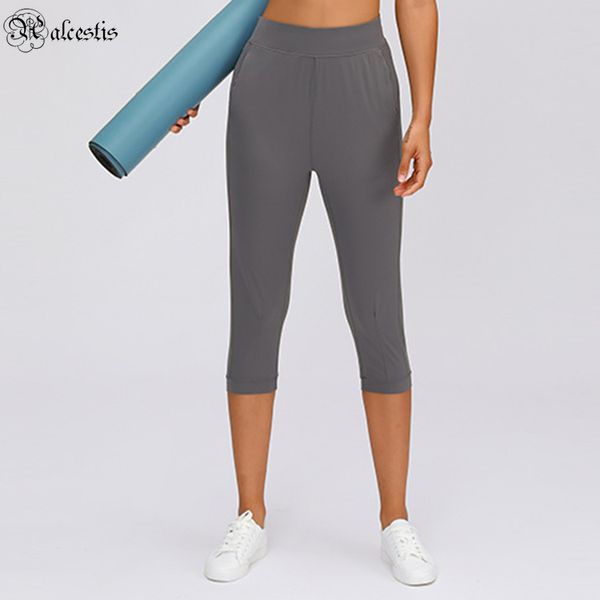 2021 casual sports yoga pants with pockets high-waist hip-lifting breathable stretch slim cropped pants, White;red
2021 casual sports yoga pants with pockets high-waist hip-lifting breathable stretch slim cropped pants, White;red