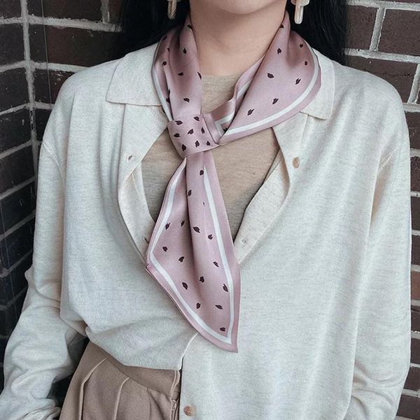 scarves 2021 thin leaves changeable women scarf long neckerchief professional decoration all kinds of korean, Blue;gray
scarves 2021 thin leaves changeable women scarf long neckerchief professional decoration all kinds of korean, Blue;gray