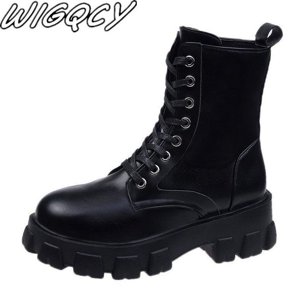 2020 new black patent leather boots for women lace up platform boots women winter keep warm non-slip short booties for ladies pu
2020 new black patent leather boots for women lace up platform boots women winter keep warm non-slip short booties for ladies pu