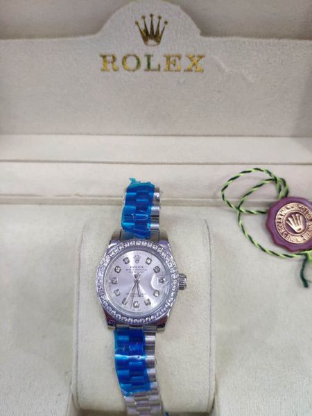 with original box papers luxury women watch lady size 26mm date girl sapphire glass wristwatch automatic mechanical movement watch 2021, Slivery;brown
with original box papers luxury women watch lady size 26mm date girl sapphire glass wristwatch automatic mechanical movement watch 2021, Slivery;brown