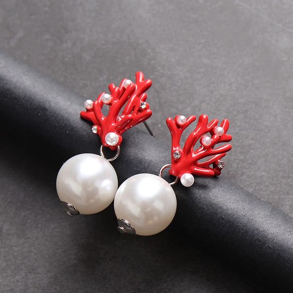 red coral deer antler christmas earrings white faux pearl stud earring fashion xmas gift jewelry holiday party ear accessories, Golden;silver
red coral deer antler christmas earrings white faux pearl stud earring fashion xmas gift jewelry holiday party ear accessories, Golden;silver