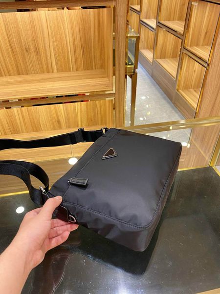 men's women's new designer's crossbody bags shoulder bags small size solid black with pockets pd20092502
men's women's new designer's crossbody bags shoulder bags small size solid black with pockets pd20092502