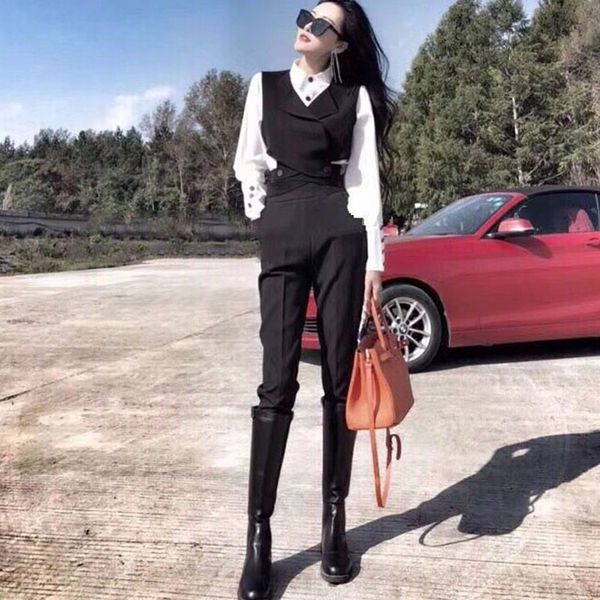 v4ael internet celebrity suit vest set royal style western sister handsome fashion trousers small suit three-piece temperament 2020 autumn w, Gray
v4ael internet celebrity suit vest set royal style western sister handsome fashion trousers small suit three-piece temperament 2020 autumn w, Gray