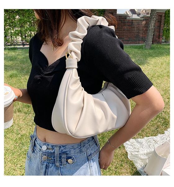мода женщин ретро сумки на ремне элегантный облако hobo сумка с ruched design party wedding знакомства водонепроницаемая большой емкости
мода женщин ретро сумки на ремне элегантный облако hobo сумка с ruched design party wedding знакомства водонепроницаемая большой емкости