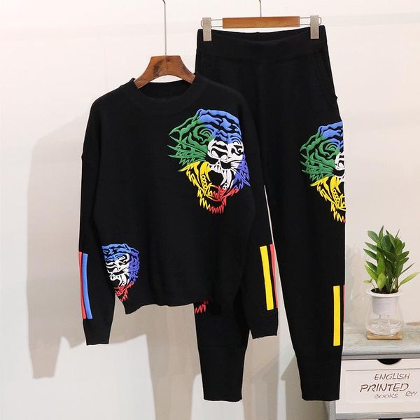 autumn and winter ladies fashion sweater set o-neck embroidery printing women's loose solid color pants casual pullover knitted sweater, White
autumn and winter ladies fashion sweater set o-neck embroidery printing women's loose solid color pants casual pullover knitted sweater, White
