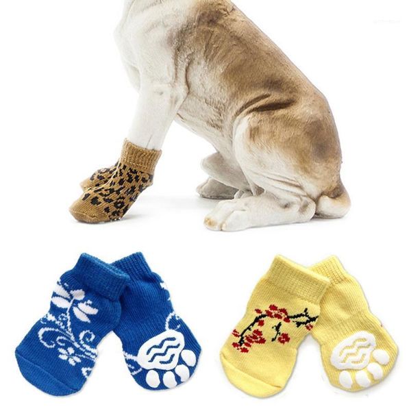 dog apparel 4 pcs comfortable printing non slip keep warm protection socks soft winter home elastic breathable scratchproof easy wear1
dog apparel 4 pcs comfortable printing non slip keep warm protection socks soft winter home elastic breathable scratchproof easy wear1