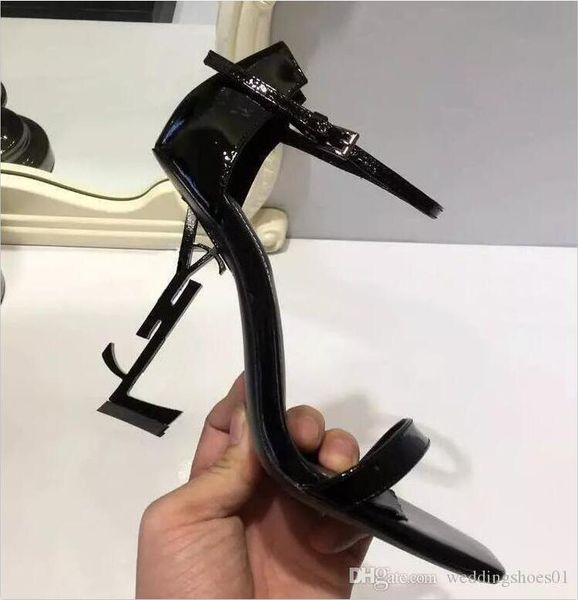 2020 desinger black patent leather grey heel fashion bridal wedding shoes modest eden high heel women evening party shoes 10cm 8cm
2020 desinger black patent leather grey heel fashion bridal wedding shoes modest eden high heel women evening party shoes 10cm 8cm