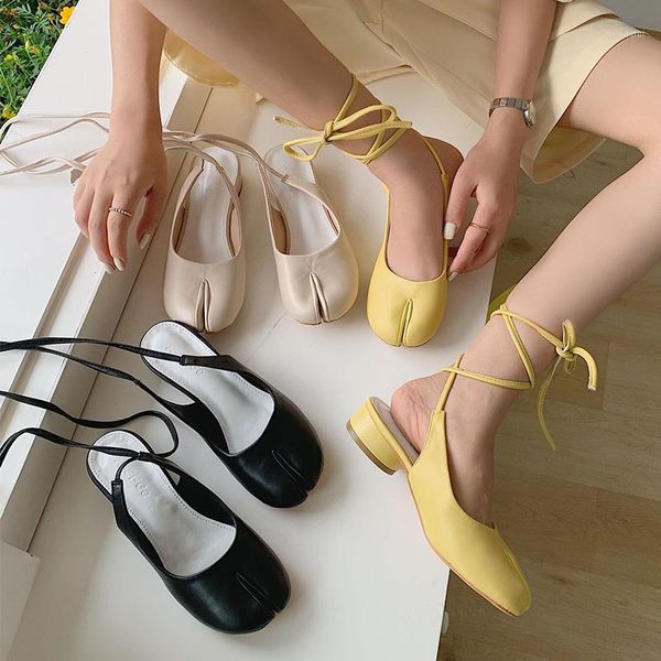 slap-up split toe cross-tied high-slingback women sandals med round heels shoes women net celebrity lace up sandalias 20201, Black
slap-up split toe cross-tied high-slingback women sandals med round heels shoes women net celebrity lace up sandalias 20201, Black