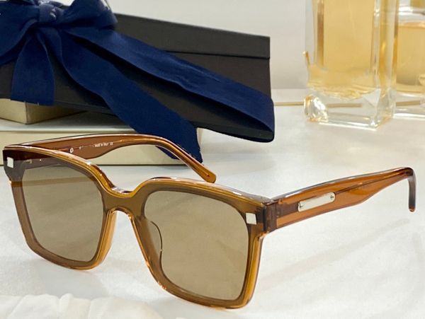 summer sunglasses for men women style focus-2 anti-ultraviolet retro plate square plank frame fashion eyeglasses random box, White;black
summer sunglasses for men women style focus-2 anti-ultraviolet retro plate square plank frame fashion eyeglasses random box, White;black
