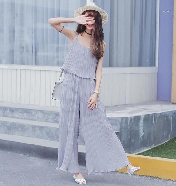 women's jumpsuits & rompers plus big size women clothing 2021 summer style korean bohemian beach loose chiffon sling thin culottes a015, Black;white
women's jumpsuits & rompers plus big size women clothing 2021 summer style korean bohemian beach loose chiffon sling thin culottes a015, Black;white