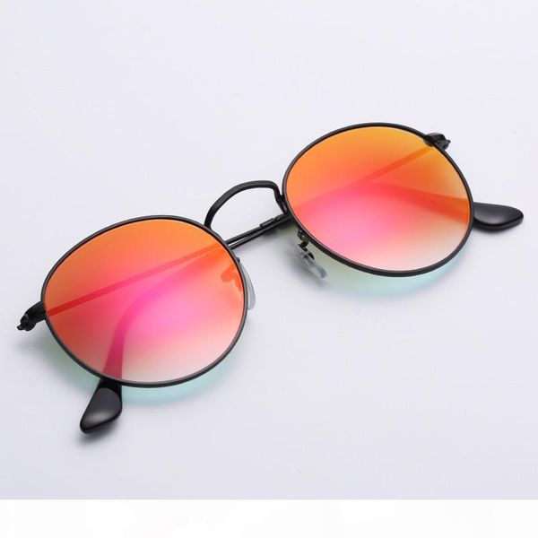 fashion sunglasses 2020 new round metal men women uv400 glass lenses sun glasses with original leather case, cloth, box, accessories, White;black 
fashion sunglasses 2020 new round metal men women uv400 glass lenses sun glasses with original leather case, cloth, box, accessories, White;black