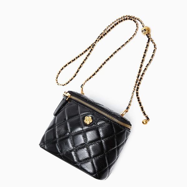 2020 новая мода женская кожаная сумка черного роскошные кожаные bucket bag gold box бисера коммуникатор цепи lingge женщин
2020 новая мода женская кожаная сумка черного роскошные кожаные bucket bag gold box бисера коммуникатор цепи lingge женщин