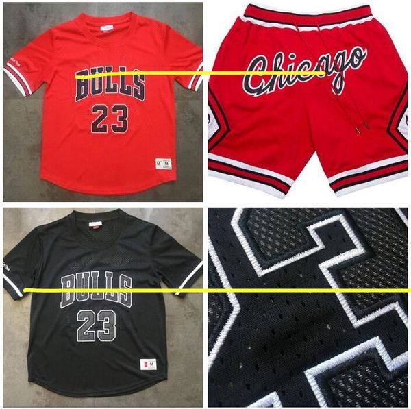 men's basketball chicago bulls 23 michael jd mitchell & ness red and black swingman short sleeve, Black;red
men's basketball chicago bulls 23 michael jd mitchell & ness red and black swingman short sleeve, Black;red