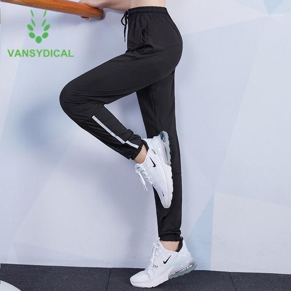 running pants summer workout jogging sweatpants women loose sports training quick dry outdoor fitness trousers reflective strip1, Black;blue
running pants summer workout jogging sweatpants women loose sports training quick dry outdoor fitness trousers reflective strip1, Black;blue