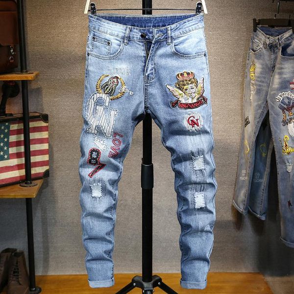 2020 new fashion embroidery letter jeans ripped patch denim pants men embroidered skinny jeans male casual streetwear trousers, Blue
2020 new fashion embroidery letter jeans ripped patch denim pants men embroidered skinny jeans male casual streetwear trousers, Blue
