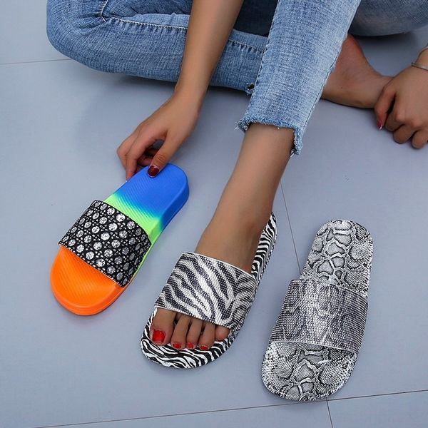 bxvu women slippers high-end leather hair casual large fur slide slippers fur fluffy summer women furry flip-flop shoes, Black
bxvu women slippers high-end leather hair casual large fur slide slippers fur fluffy summer women furry flip-flop shoes, Black