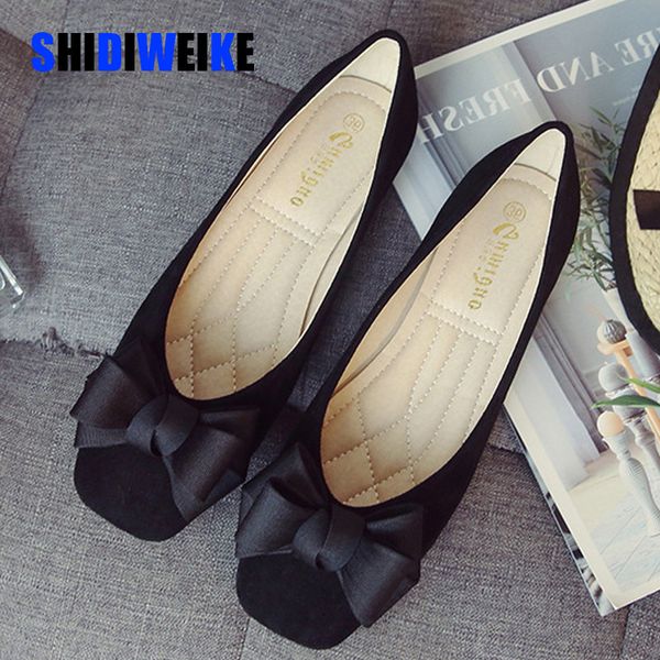 flat shoes women fashion butterfly-knot square toe party leather ballet flats big size 33 - 43 shallow ladies flat shoes i183 1006, Black;white
flat shoes women fashion butterfly-knot square toe party leather ballet flats big size 33 - 43 shallow ladies flat shoes i183 1006, Black;white