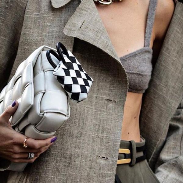 famous cassette 2019 real arrival women leather new crossbody bag shoulder bag weaving handbag purse nvrsj qynf
famous cassette 2019 real arrival women leather new crossbody bag shoulder bag weaving handbag purse nvrsj qynf