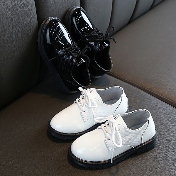 sneakers in leather white black kids wedding oxford formal toddler baby school shoes for boys and girls 21-36, Black;red
sneakers in leather white black kids wedding oxford formal toddler baby school shoes for boys and girls 21-36, Black;red