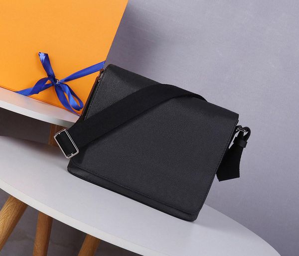 classic black letter flower messenger bag with box leather mens shoulder bag luxurys designers bags handbag crossbody bag 36
classic black letter flower messenger bag with box leather mens shoulder bag luxurys designers bags handbag crossbody bag 36