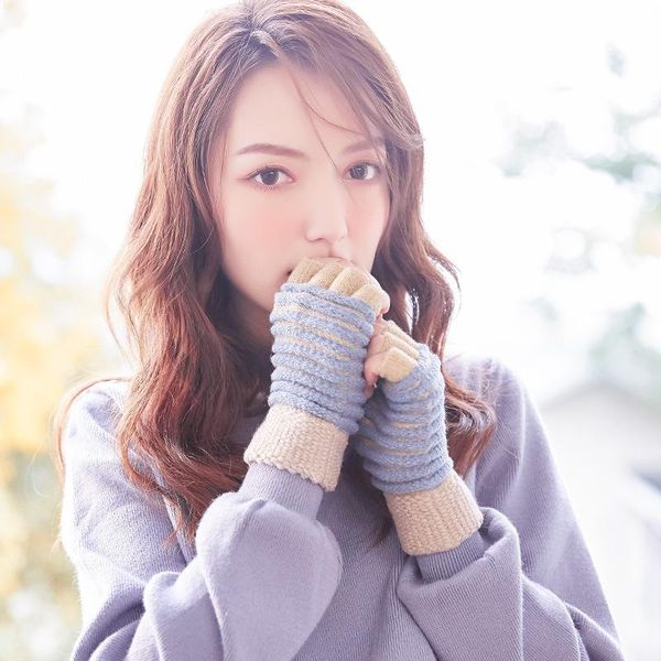 winter women keep warm knitted half-finger gloves cute lovely japanese style soft work convenience plus velvet inside woolen, Blue;gray
winter women keep warm knitted half-finger gloves cute lovely japanese style soft work convenience plus velvet inside woolen, Blue;gray