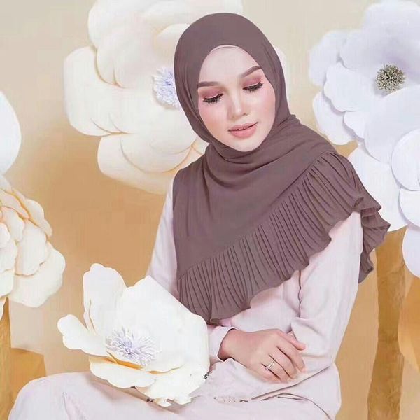 new muslim scarf women pure color mosaic long towel with chiffon and wrinkled hui headscarf fashion scarf hijabshijab caps1, Red
new muslim scarf women pure color mosaic long towel with chiffon and wrinkled hui headscarf fashion scarf hijabshijab caps1, Red