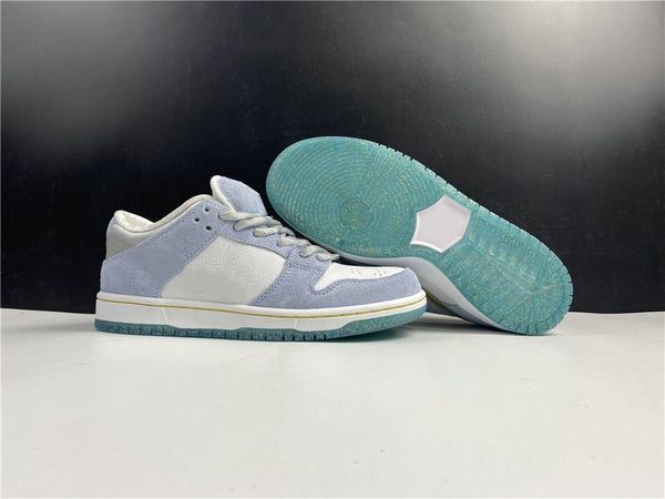 special edition low skateboard designer shoes white psychic blue metallic gold fashion sport sneakers good quality come with box, White;red
special edition low skateboard designer shoes white psychic blue metallic gold fashion sport sneakers good quality come with box, White;red