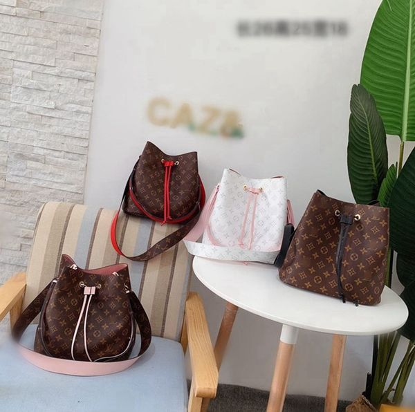 selling original leather men and women shoulder bag messenger bag shoulder portable bag backpack -l1884, Black
selling original leather men and women shoulder bag messenger bag shoulder portable bag backpack -l1884, Black