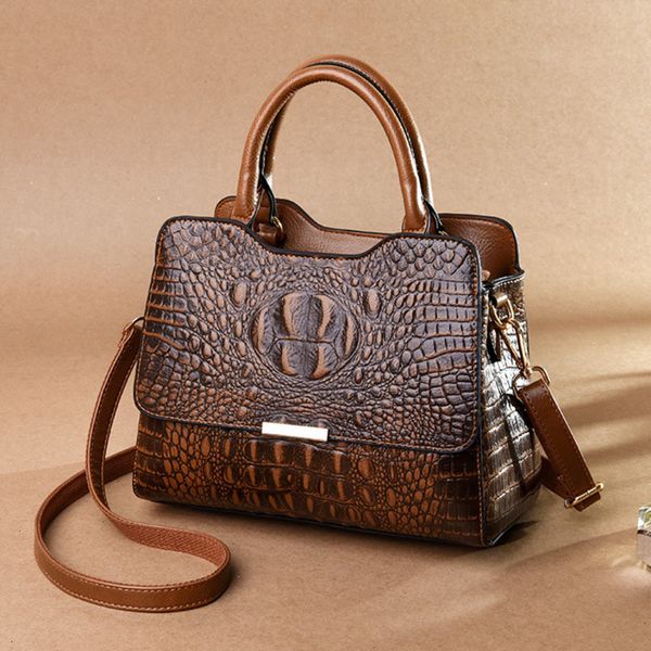 vintage fashion crocodile genuine leather luxury ladies handbags women bags designer woman shoulder bag female bolsas feminina c0121
vintage fashion crocodile genuine leather luxury ladies handbags women bags designer woman shoulder bag female bolsas feminina c0121