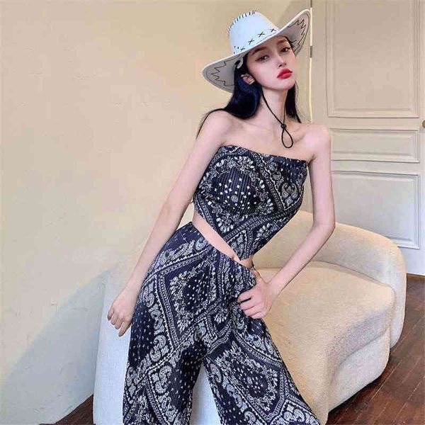 2022 factory wholesale new model summer tie dyed 9-point floor dragging wide leg pants + strapless vest two-piece set, White
2022 factory wholesale new model summer tie dyed 9-point floor dragging wide leg pants + strapless vest two-piece set, White
