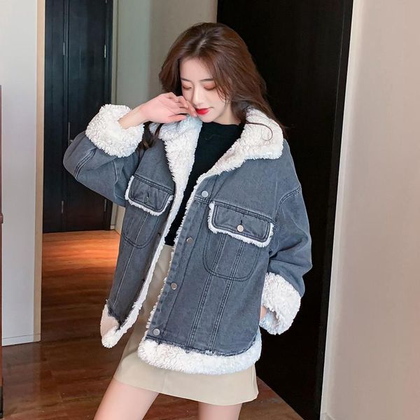 women's jackets 2021 winter plus velvet thickened lamb fur lapel denim jacket women short, Black;brown
women's jackets 2021 winter plus velvet thickened lamb fur lapel denim jacket women short, Black;brown